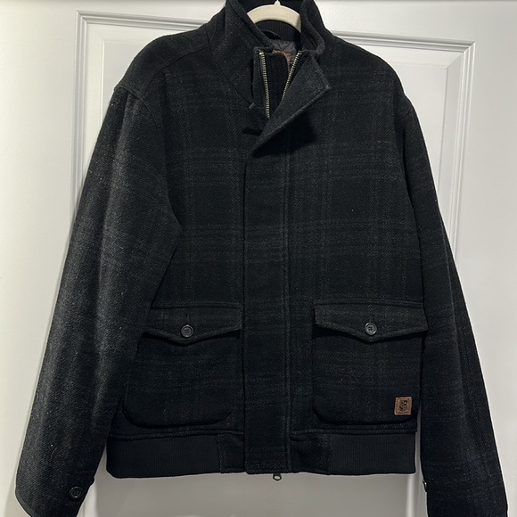 Men’s Roots Coat - Picture 3 of 9